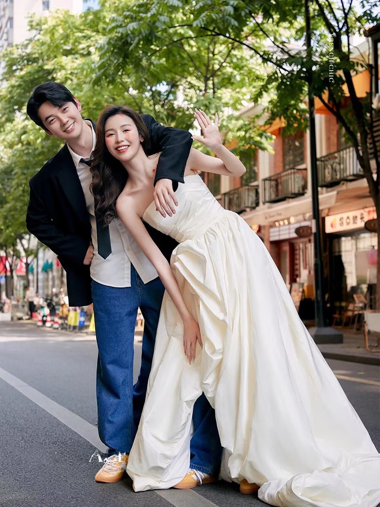 Street Fashion Korean - Modischer Koreanischer Stil Denim Street-Snap Hochzeitskleid